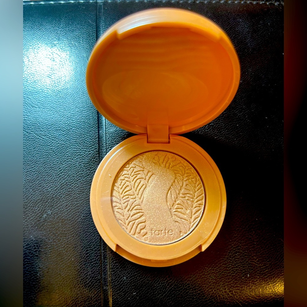 NEW✨ tarte powder blush